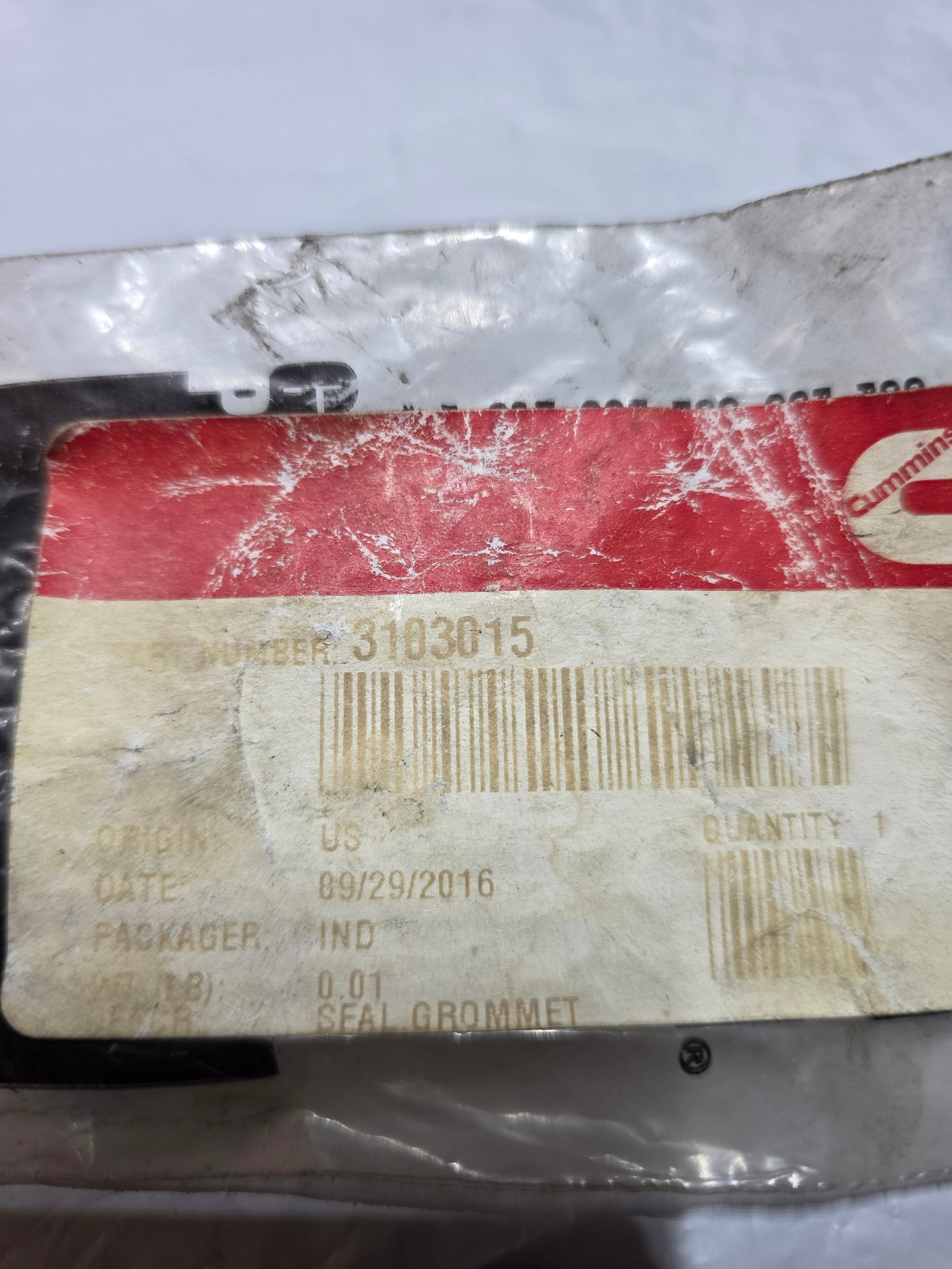 Genuine Cummins 3103015 Grommet Seal | ISX QSX Engine Part