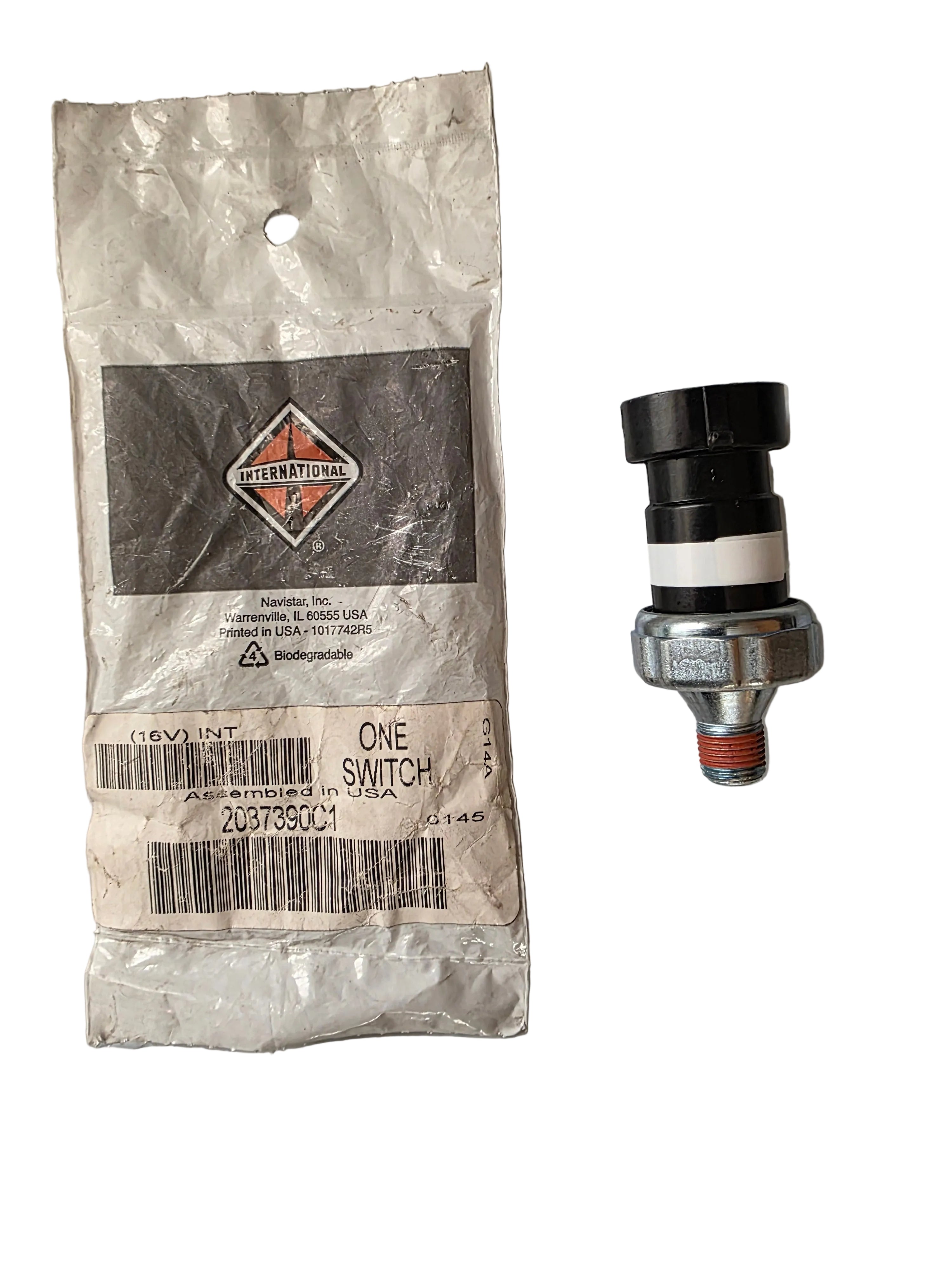 Genuine Navistar International 2037390C1 Air Brake Pressure Switch (Open @ 2-6 PSI)