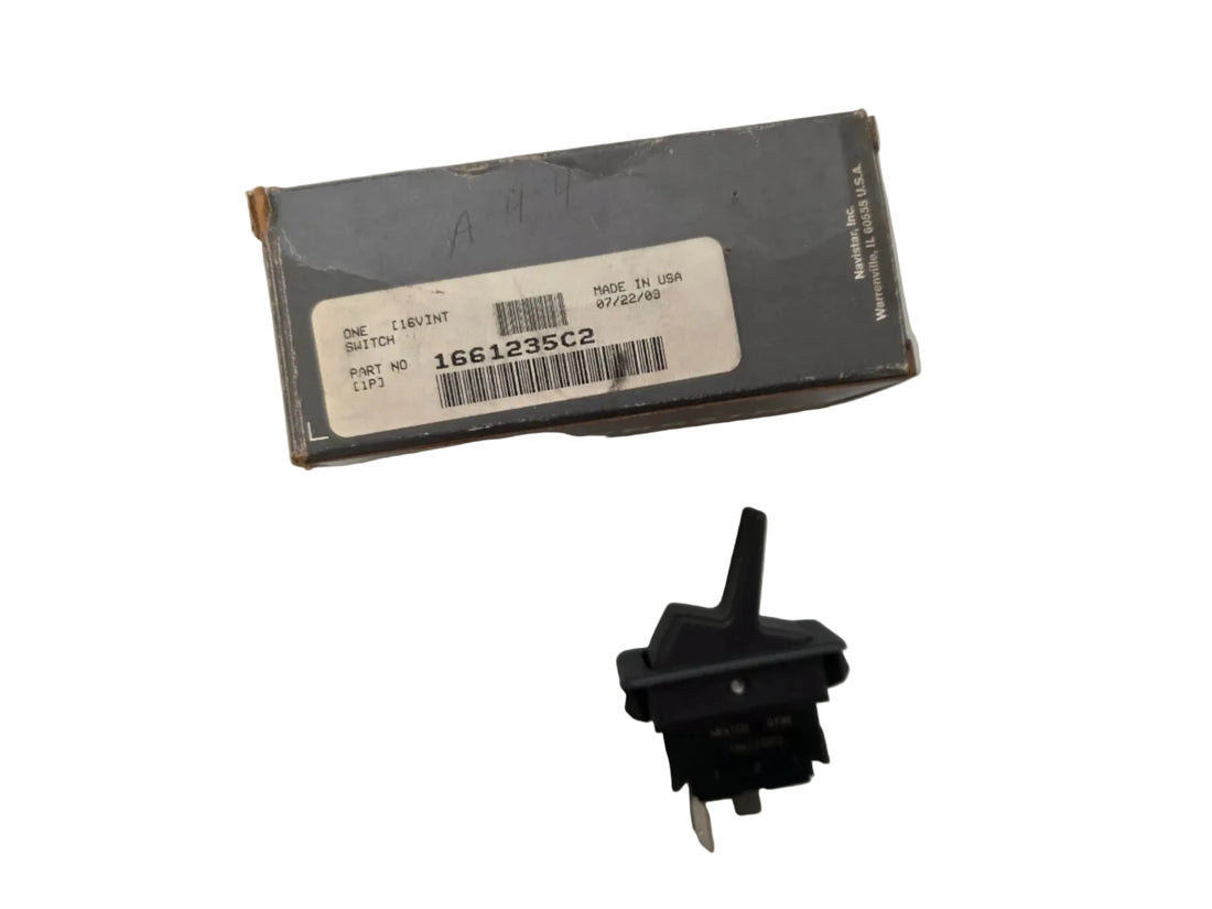  Navistar International clearance light switch