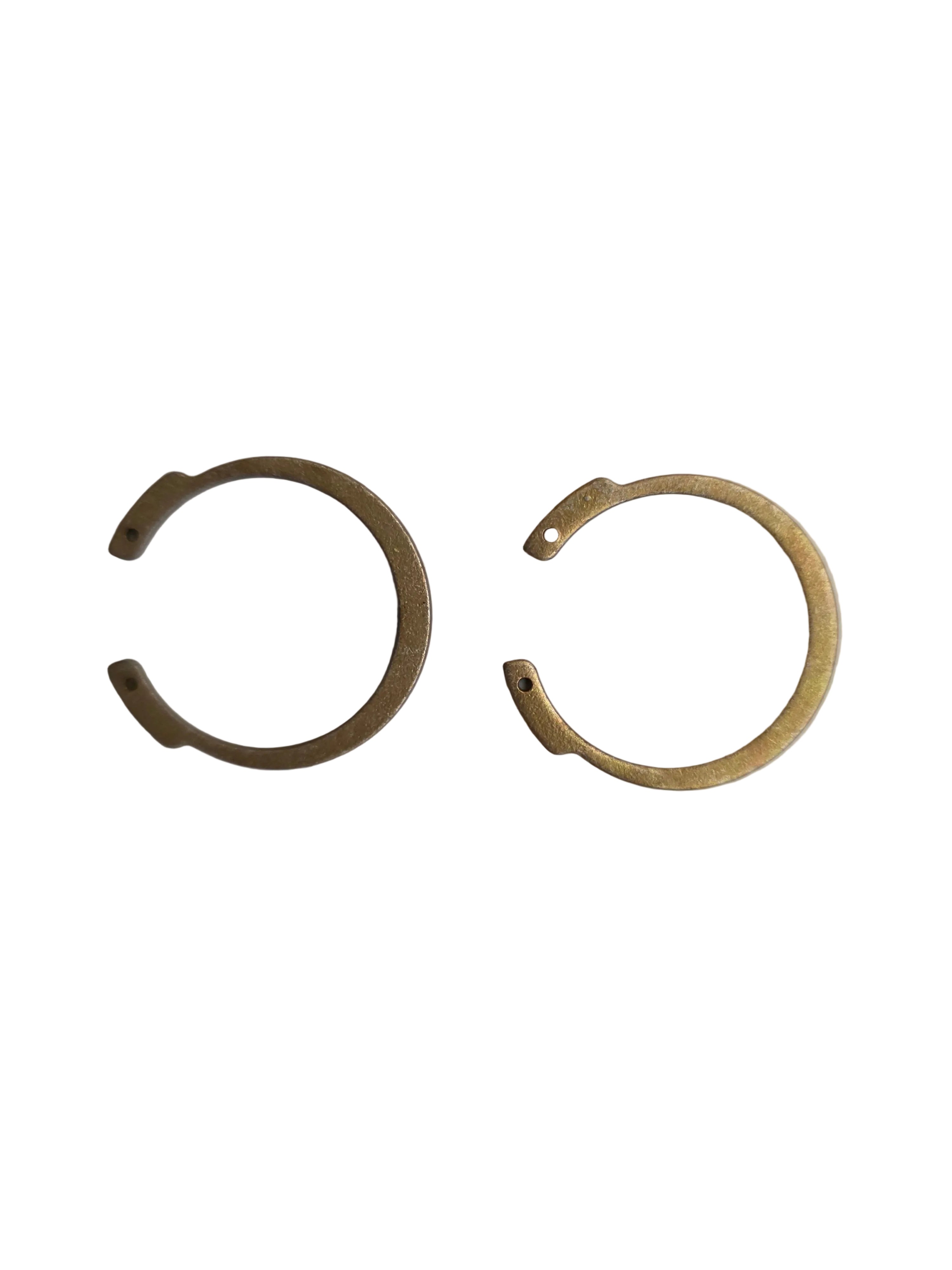 2508741C92 Genuine International 
Snap Rings
