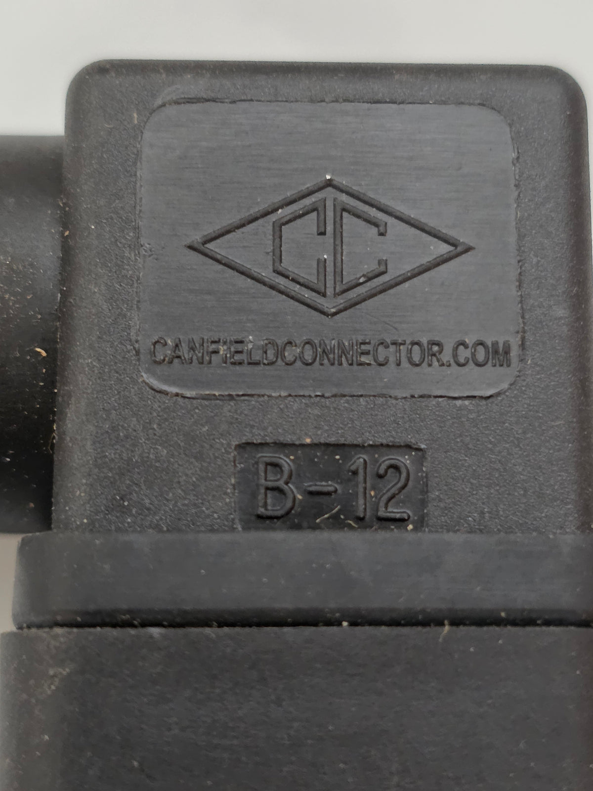 ILLZTH5065U1 122F Temperature Switch Kit Top View