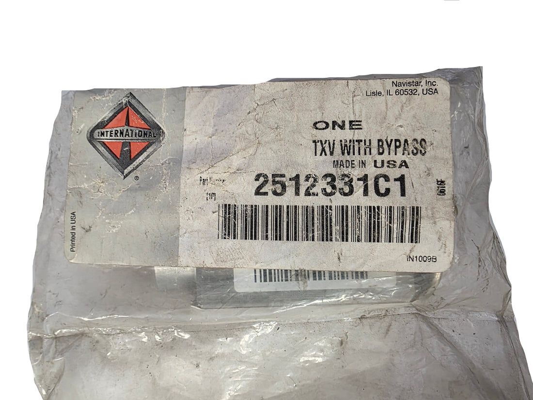 2512331C1 International Navistar 
A/C TXV Expansion Valve with Bypass 
(134A) in OEM Package