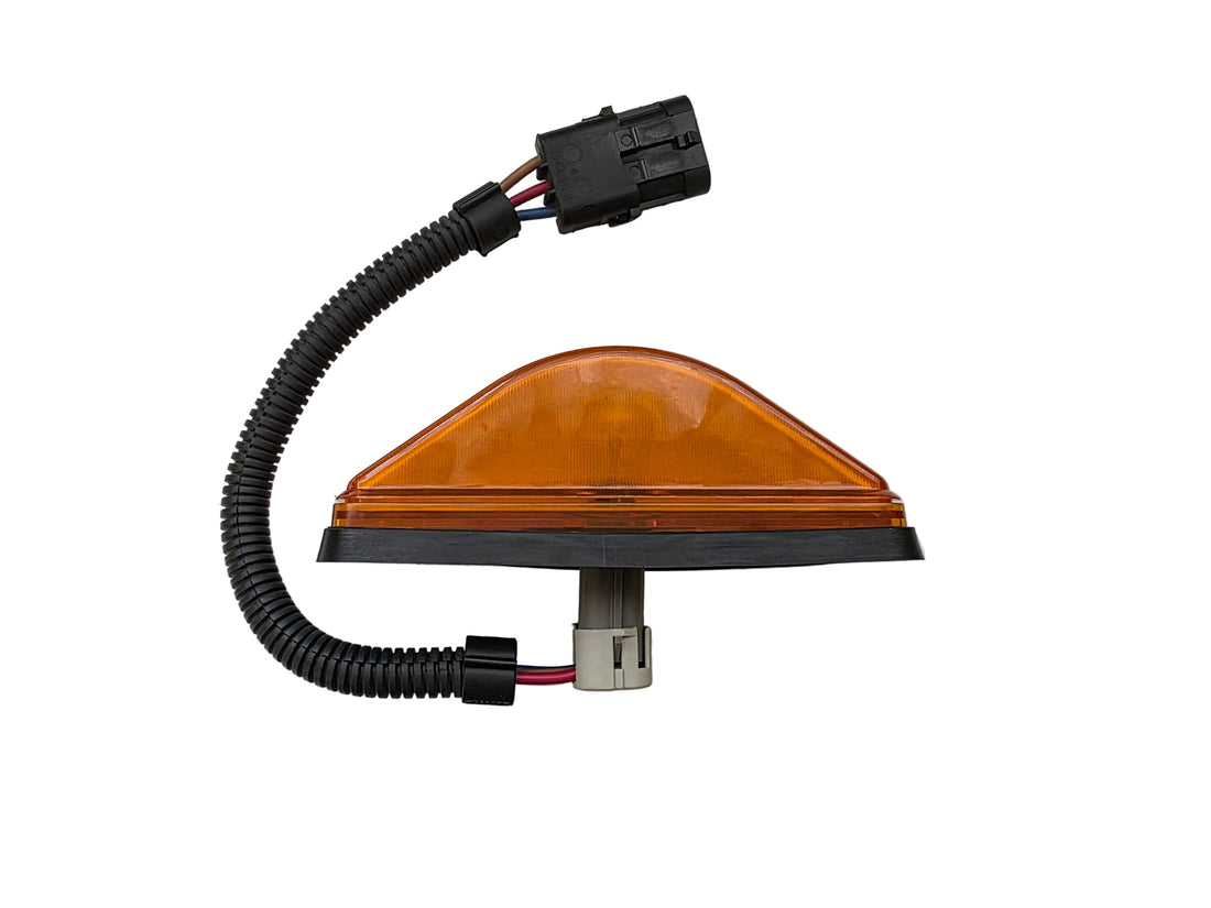 3815231C91 Genuine International Navistar Amber Turn Signal Light Assy