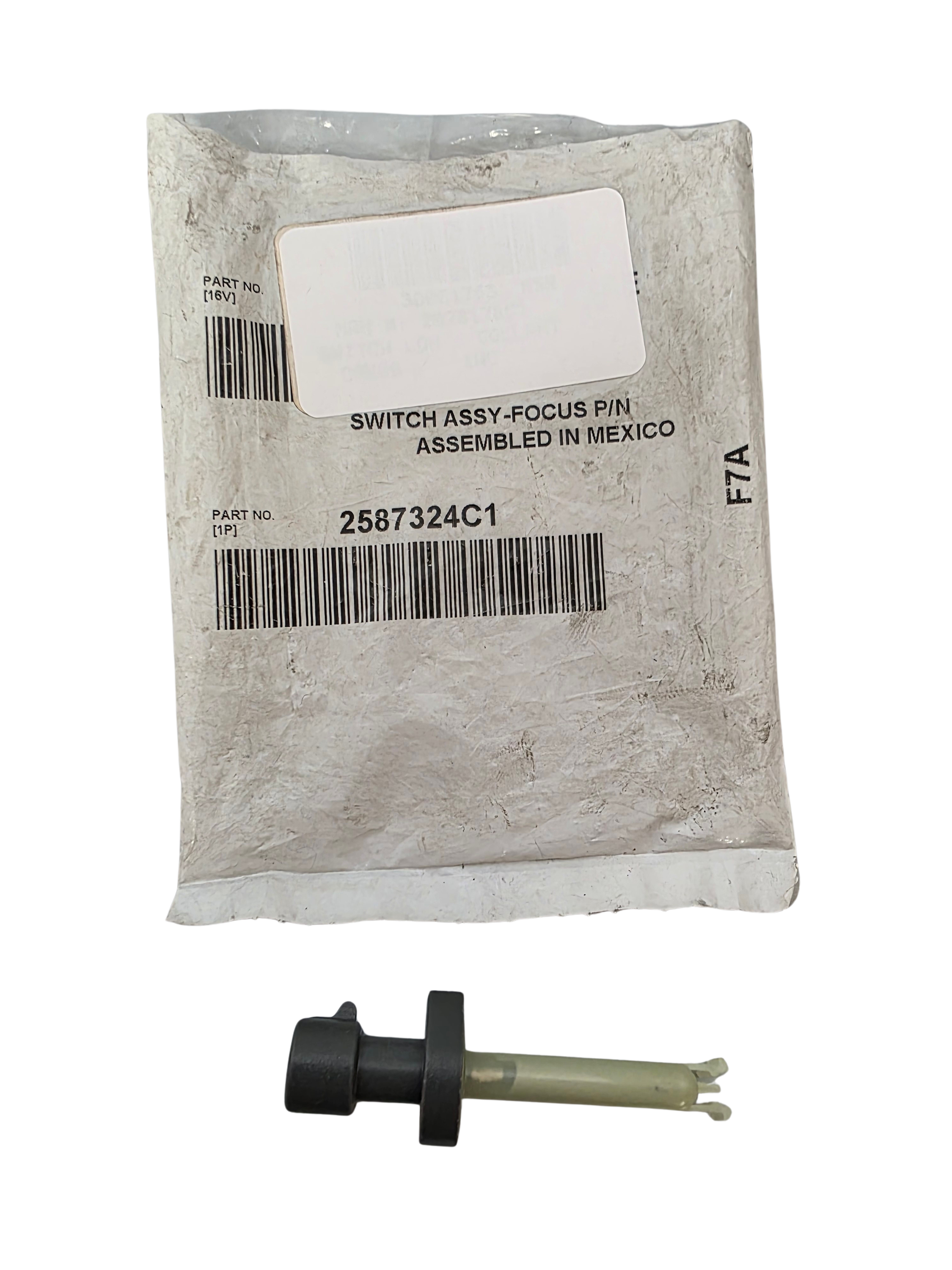Genuine International 2587324C1 Coolant Level Sensor Switch Assembly | Replaces 2028178C1 / NOS with OEM Package