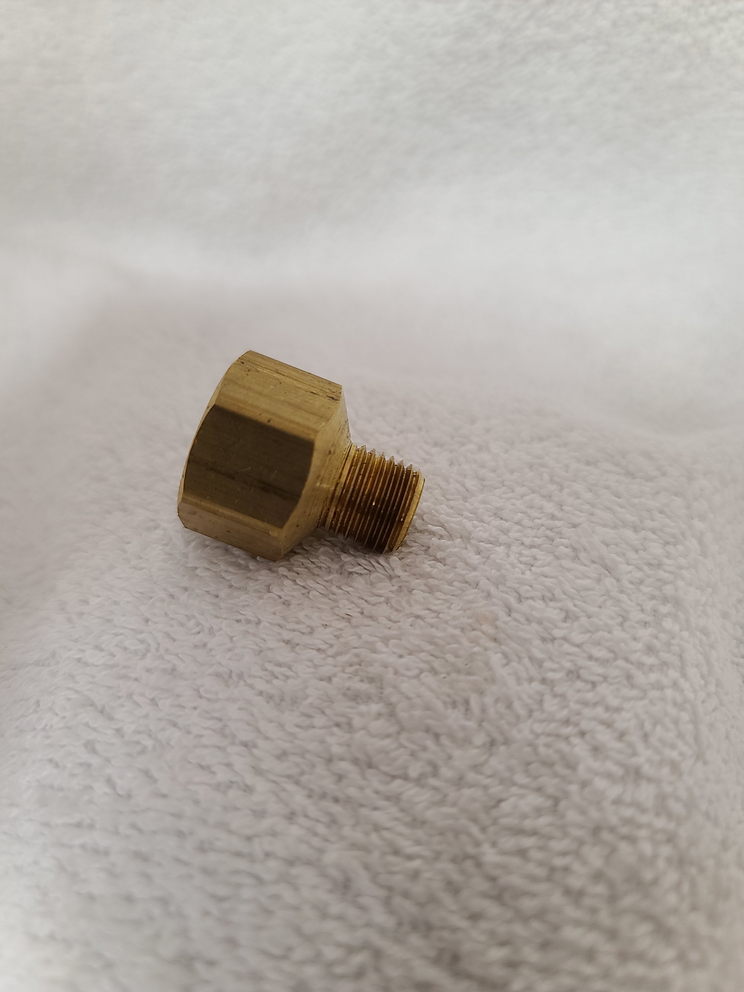 1/2"F x 1/4"M Brass Pipe Adapter