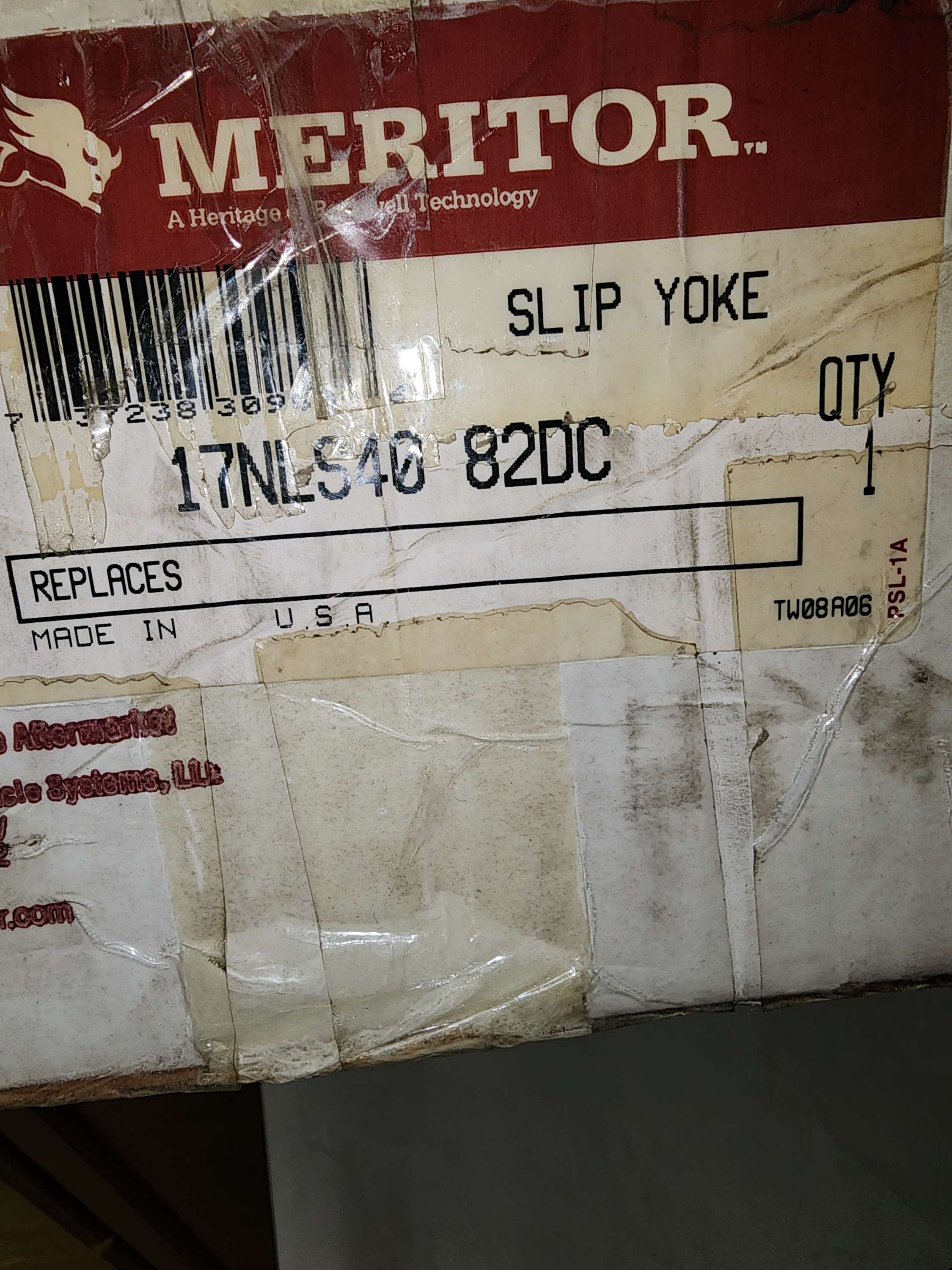 17NLS40 82DC Slip Yoke Meritor