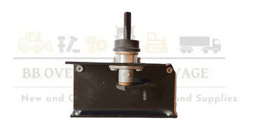 2002499C91 International W/S Wiper Idler w/Bracket