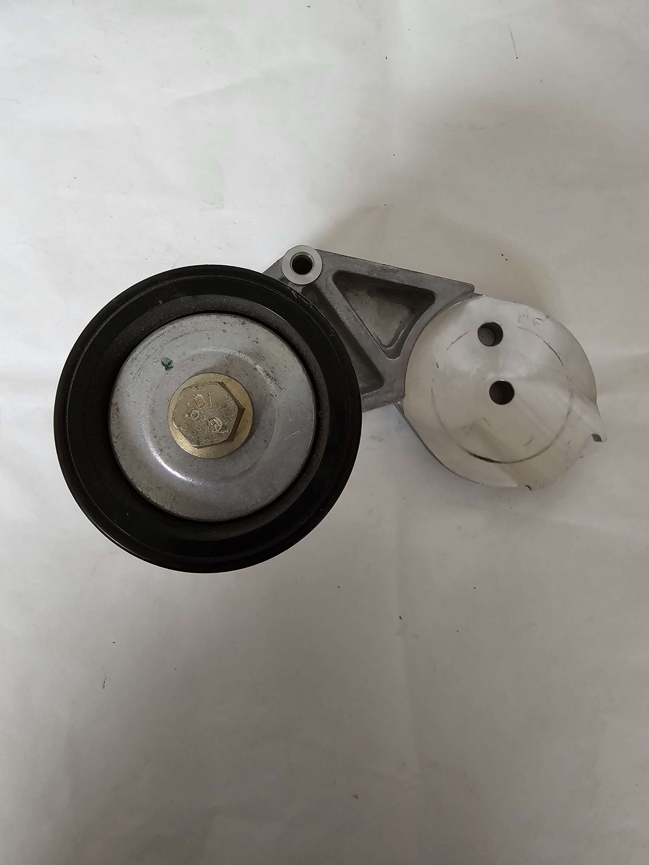 1943947 Pulley Idler Tensioner OEM Paccar