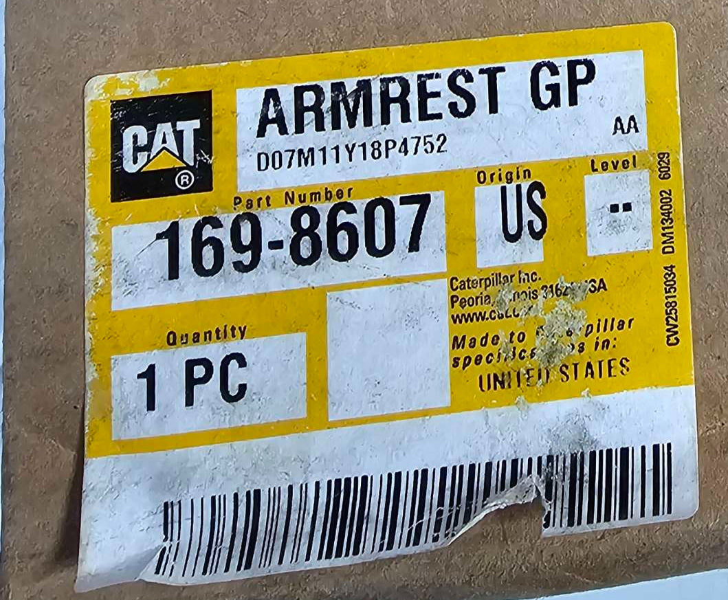 169-8607 RH ARMREST Caterpillar CAT 1698607