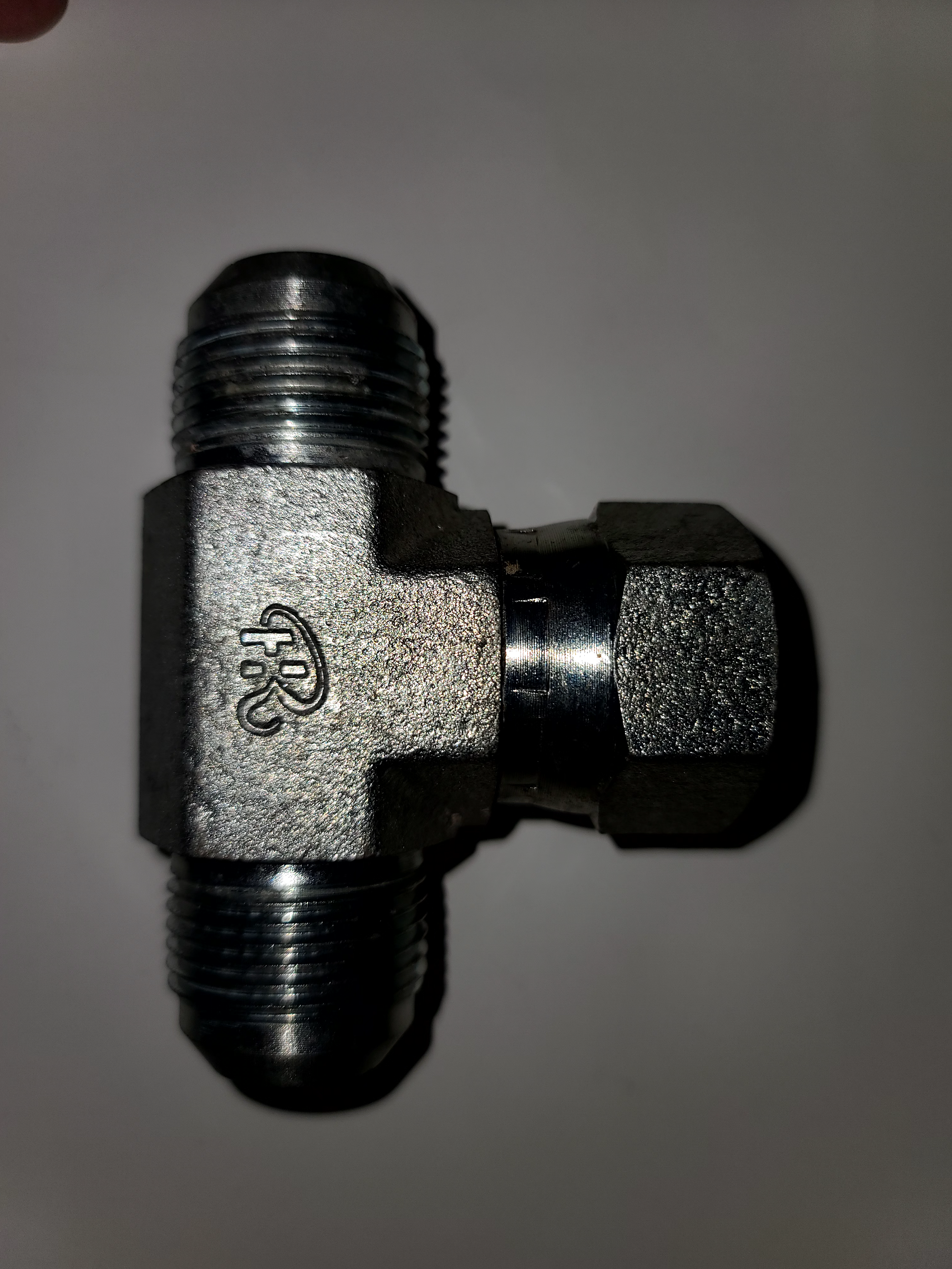 C5707X5X5X5 JIC 5/16 in. Branch Tee