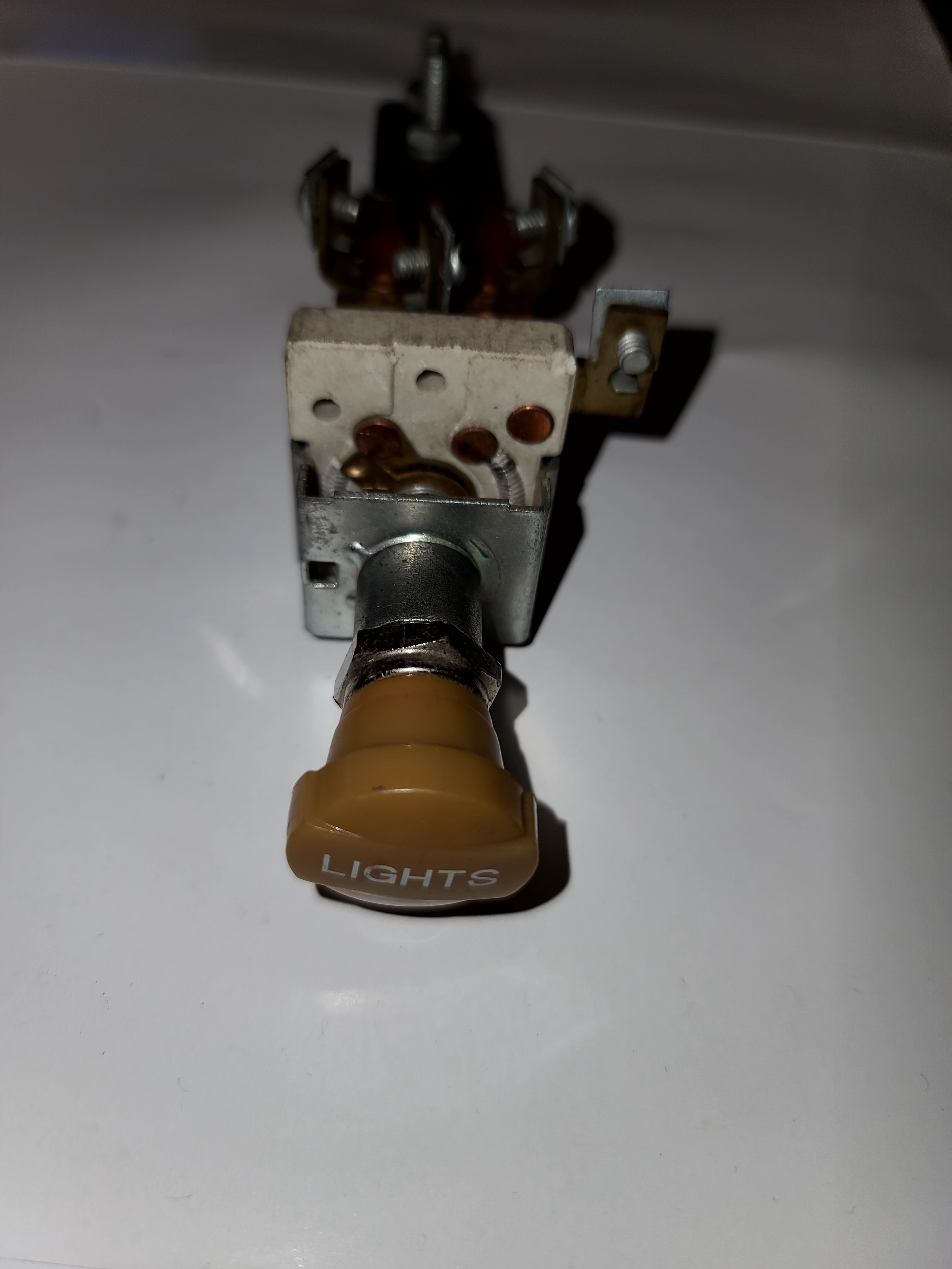 800 HD Headlight Switch w 20 Amp Breaker