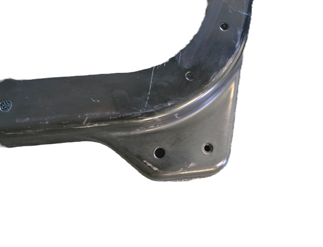 Volvo P/N | 20733714 Chassis Fairing Bracket Factory Take-off