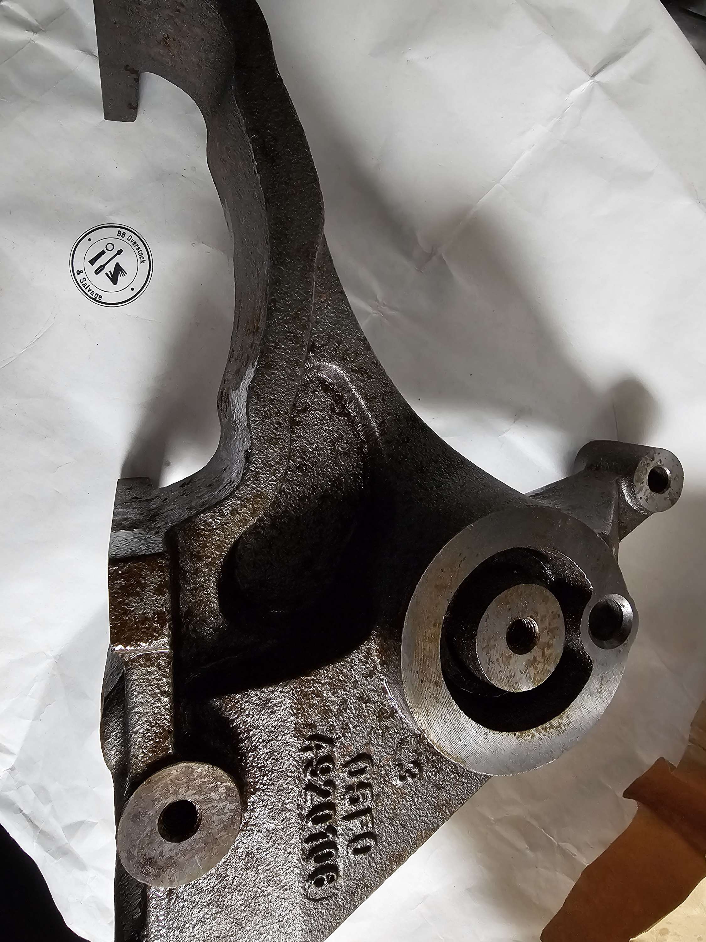 4920106 Support Alternator Cummins