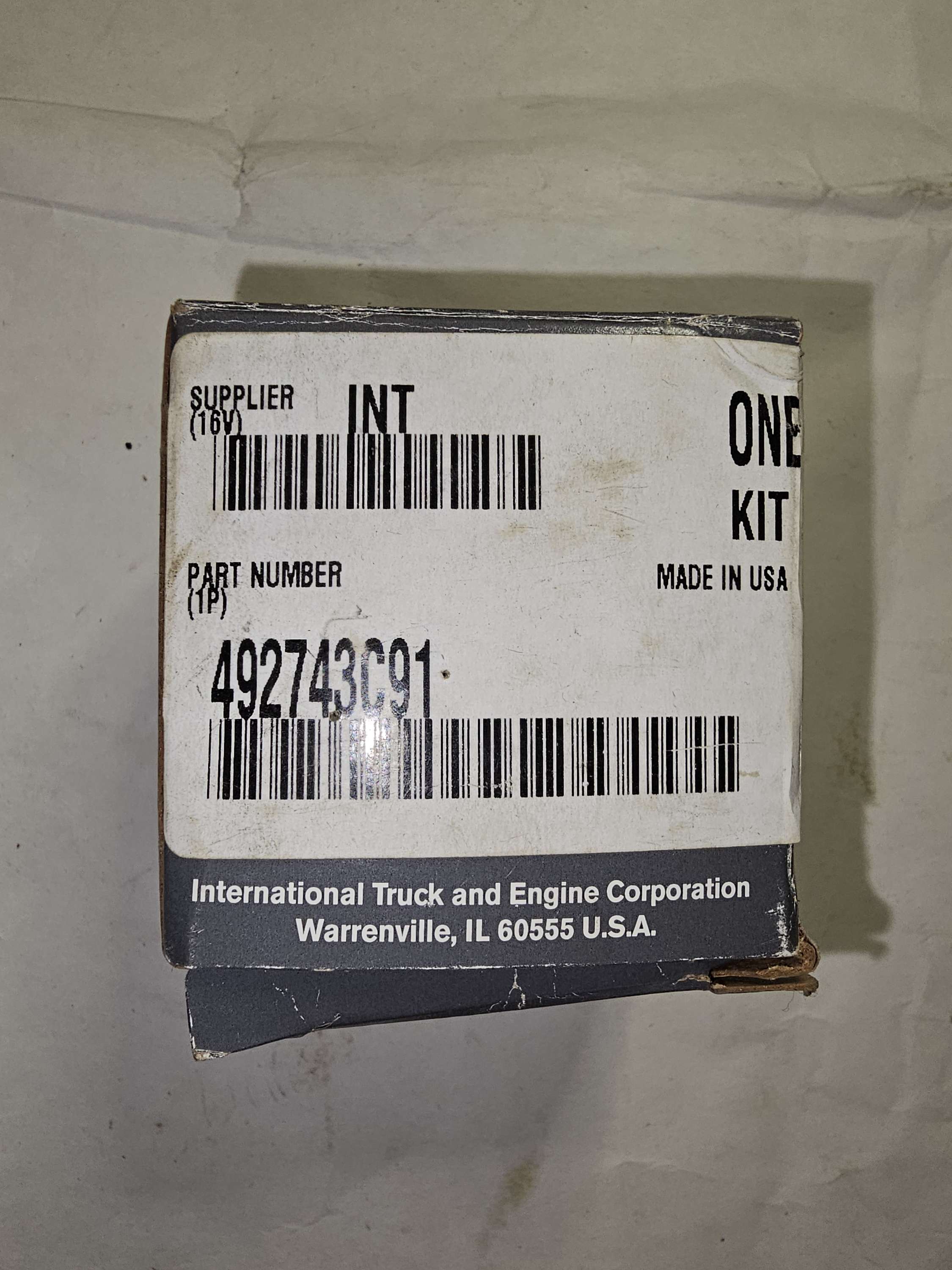 492743C91 Sensor Adapt International Truck Repair Part