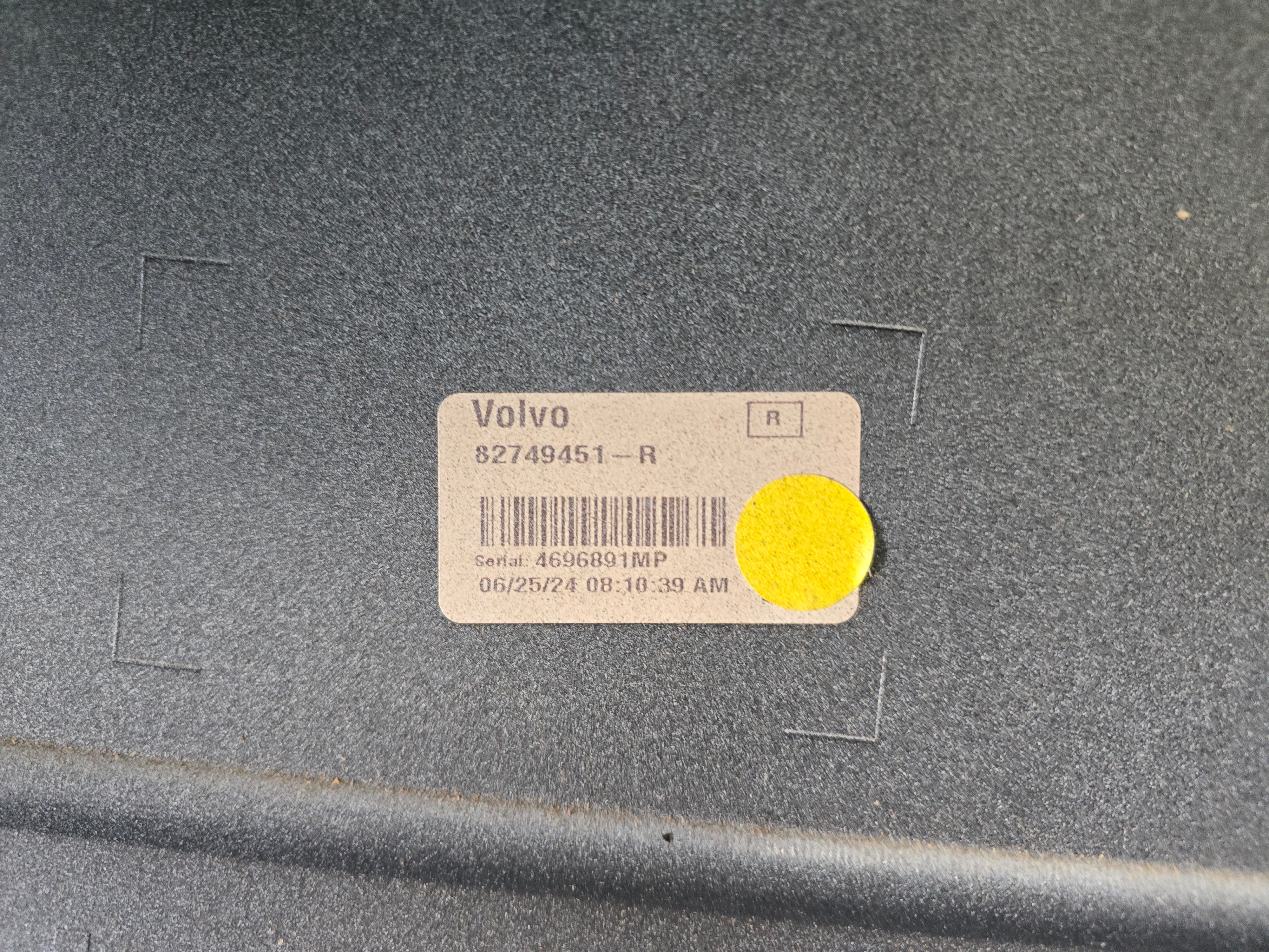 82749451-R - Volvo VN/VNL 2018-Current Rear Fairing (Passenger)