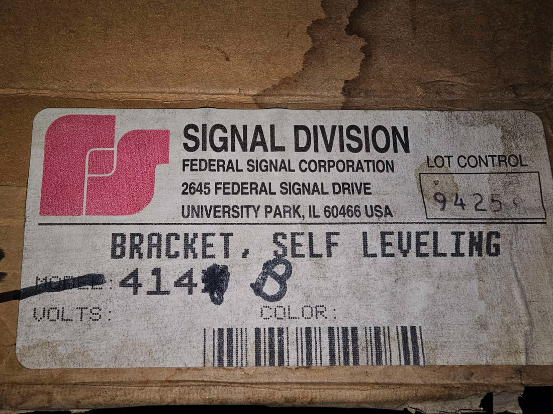 414B Bracket Self Leveling Federal Signal Corp. New