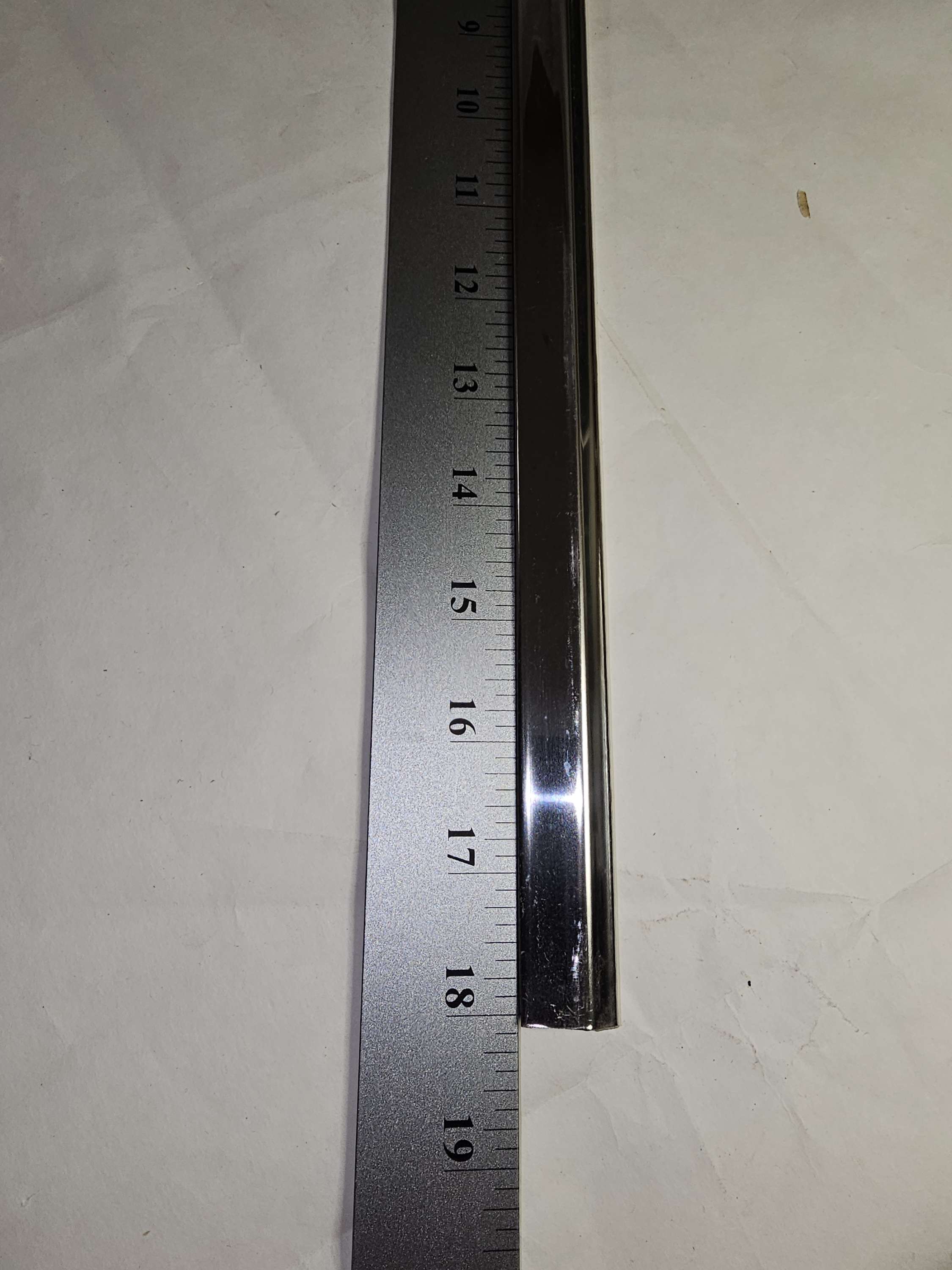 24RU2631 Molding Unitized MACK