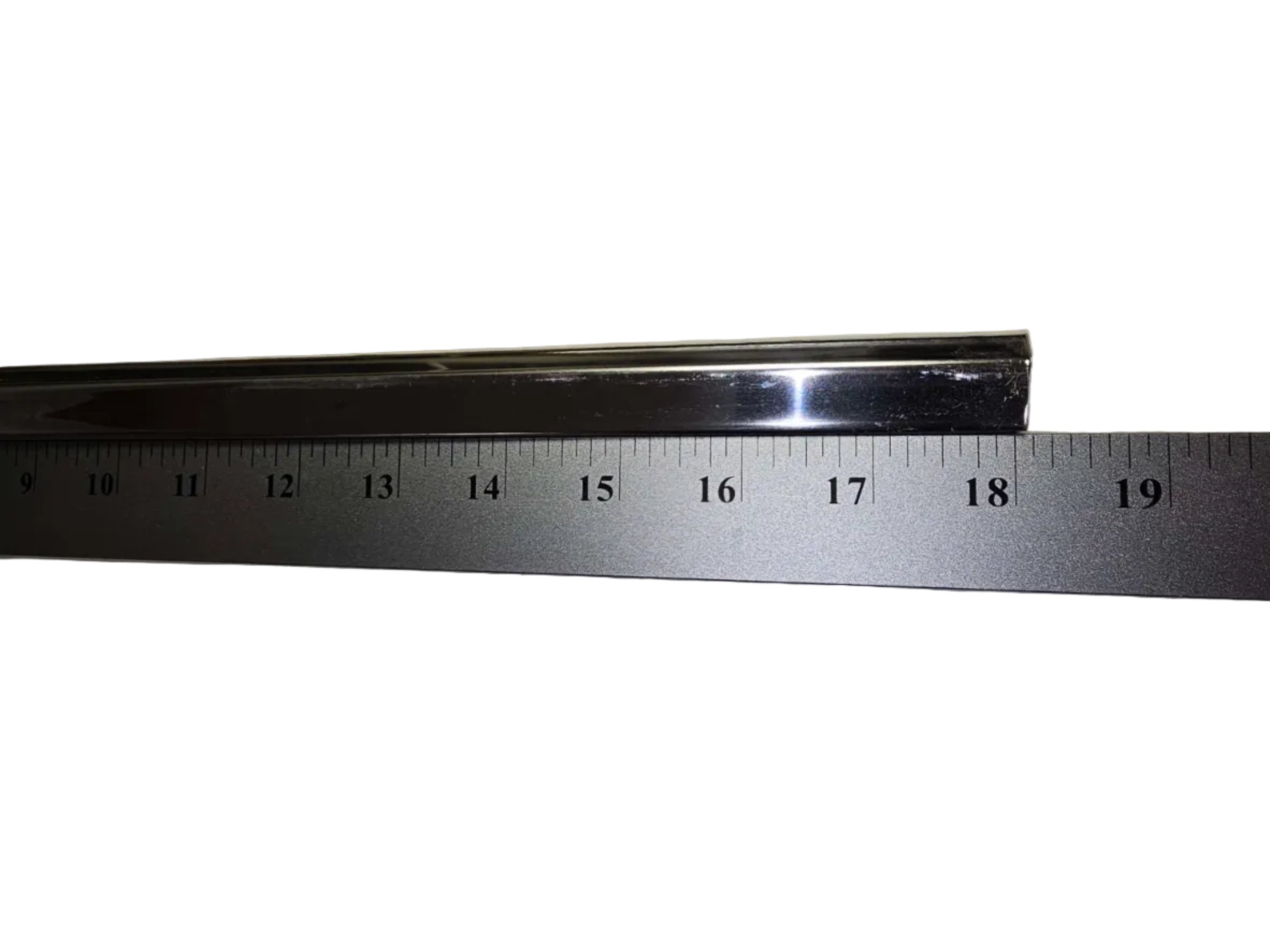 24RU2631 Molding Unitized MACK