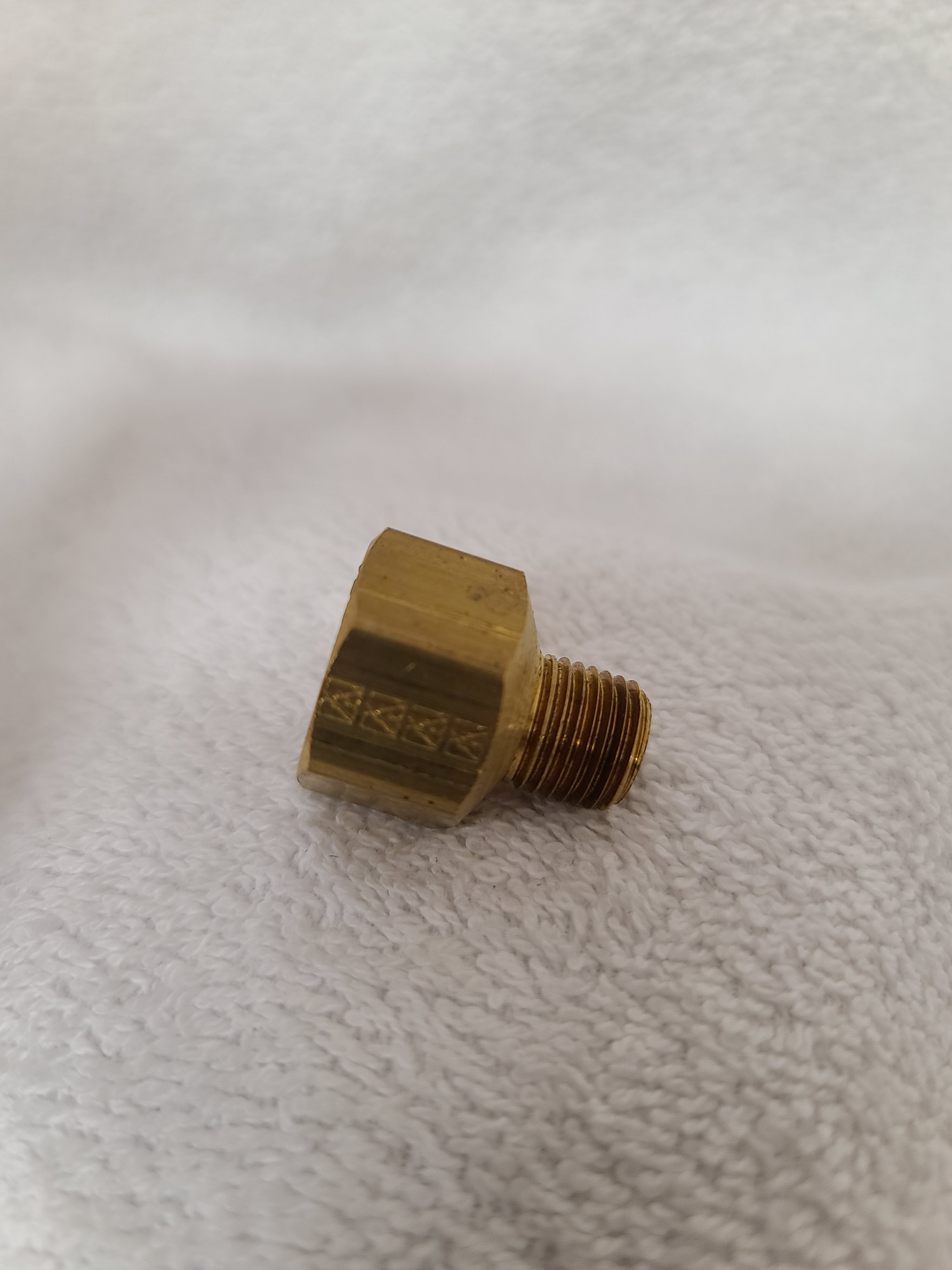 1/2"F x 1/4"M Brass Pipe Adapter