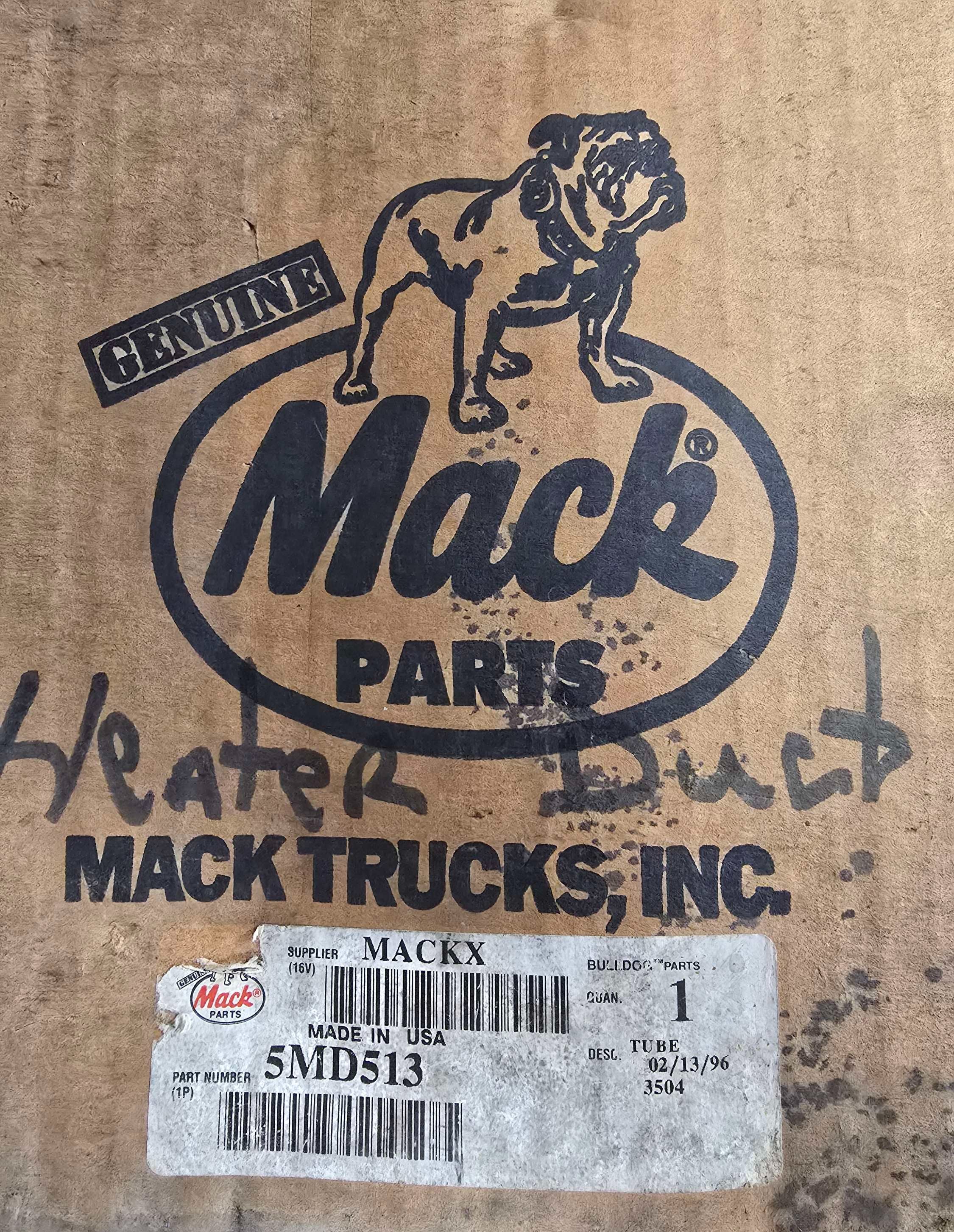 5MD513 Heater Duct Tube Mack OEM CH600