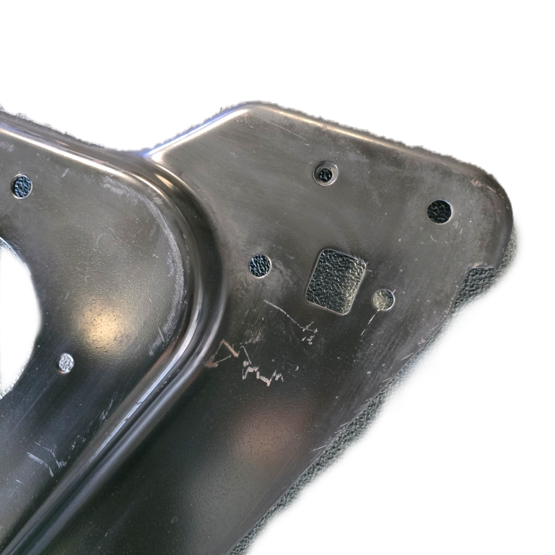 Volvo P/N | 20733714 Chassis Fairing Bracket Factory Take-off