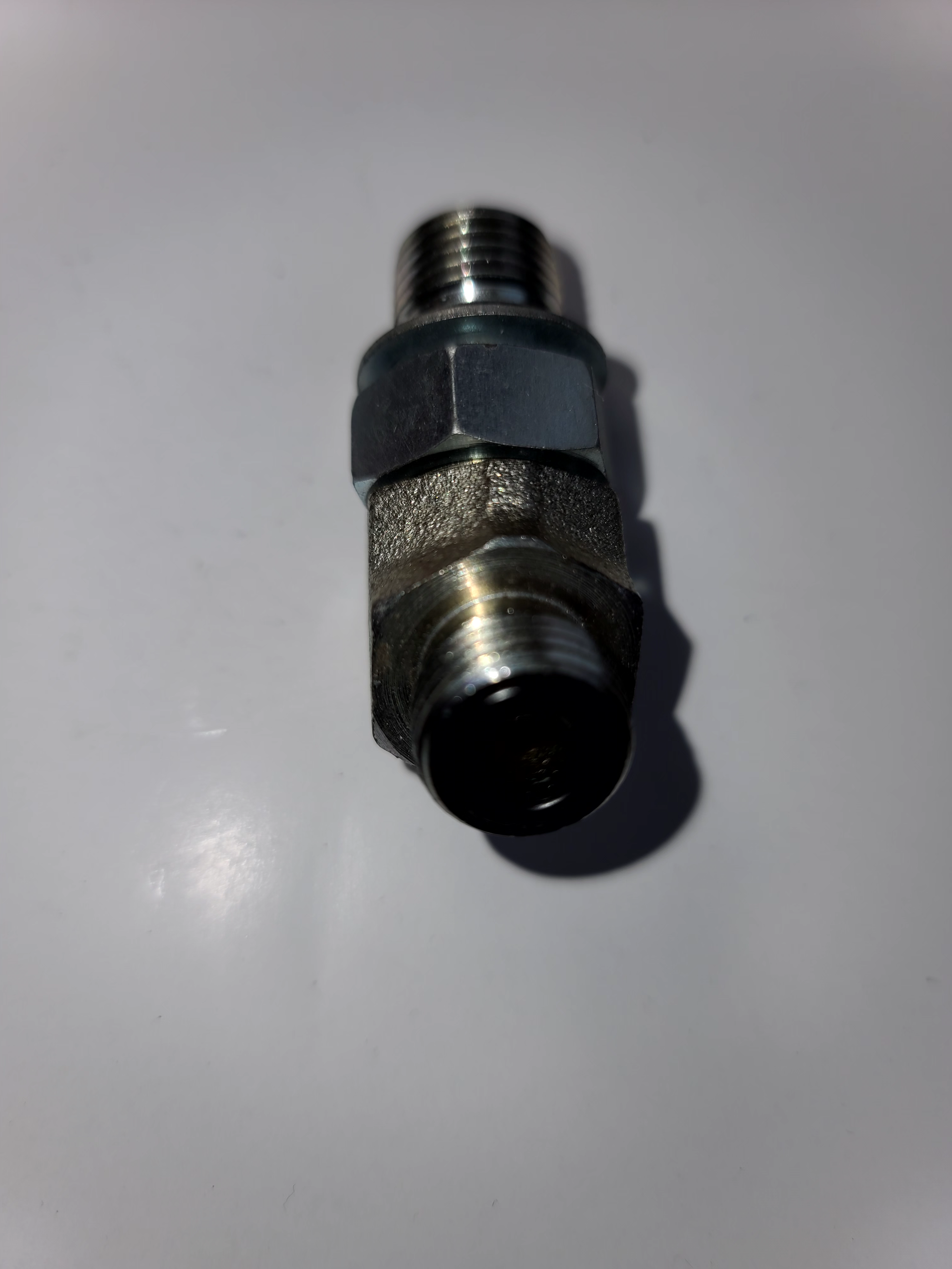 FS6802-06-06 Male 45 deg. Face Seal to Male Oring Boss