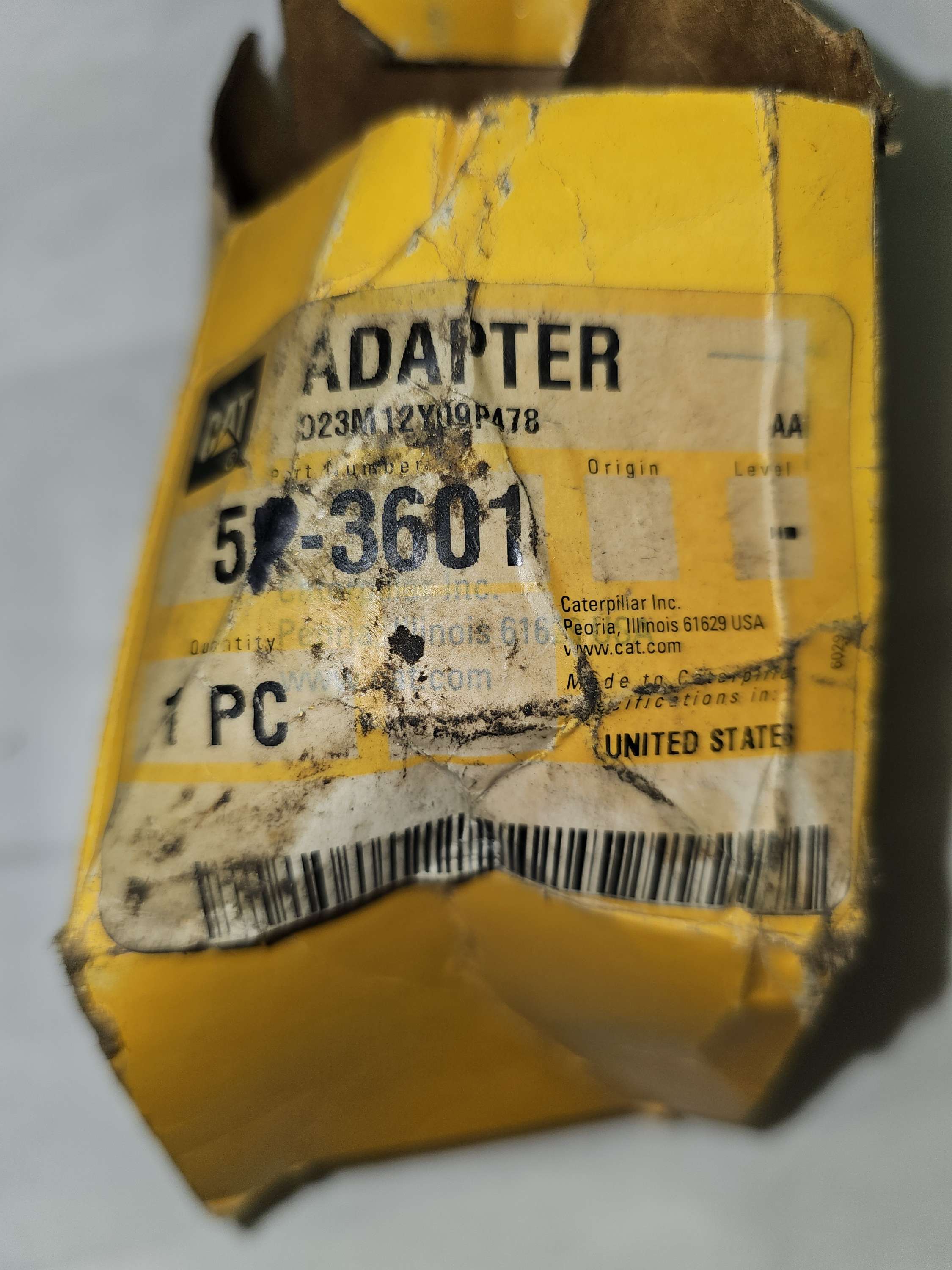 Caterpillar CAT 5P-3601 Adapter Lifter Caterpillar CAT 5P3601