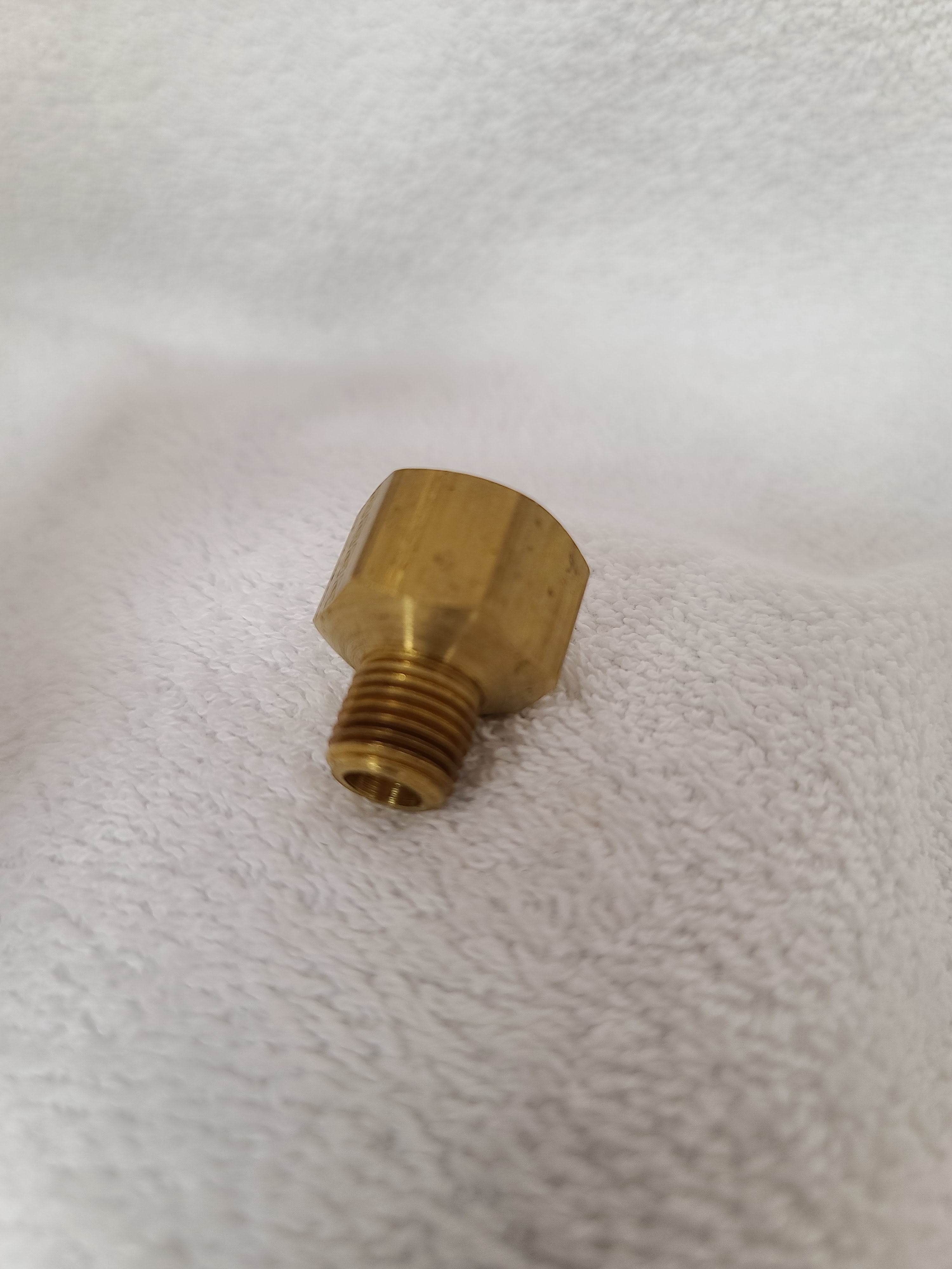 1/2"F x 1/4"M Brass Pipe Adapter