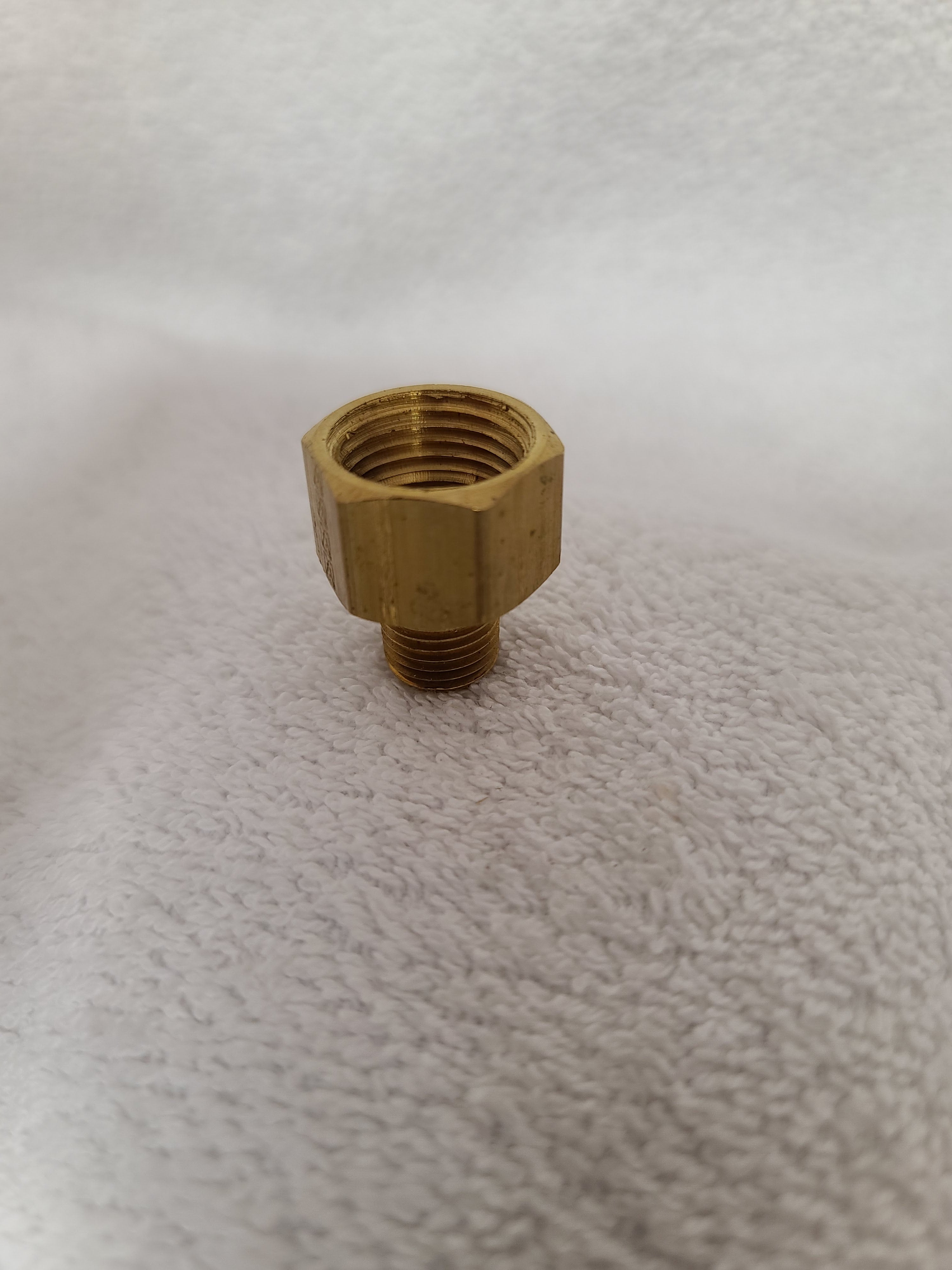 1/2"F x 1/4"M Brass Pipe Adapter