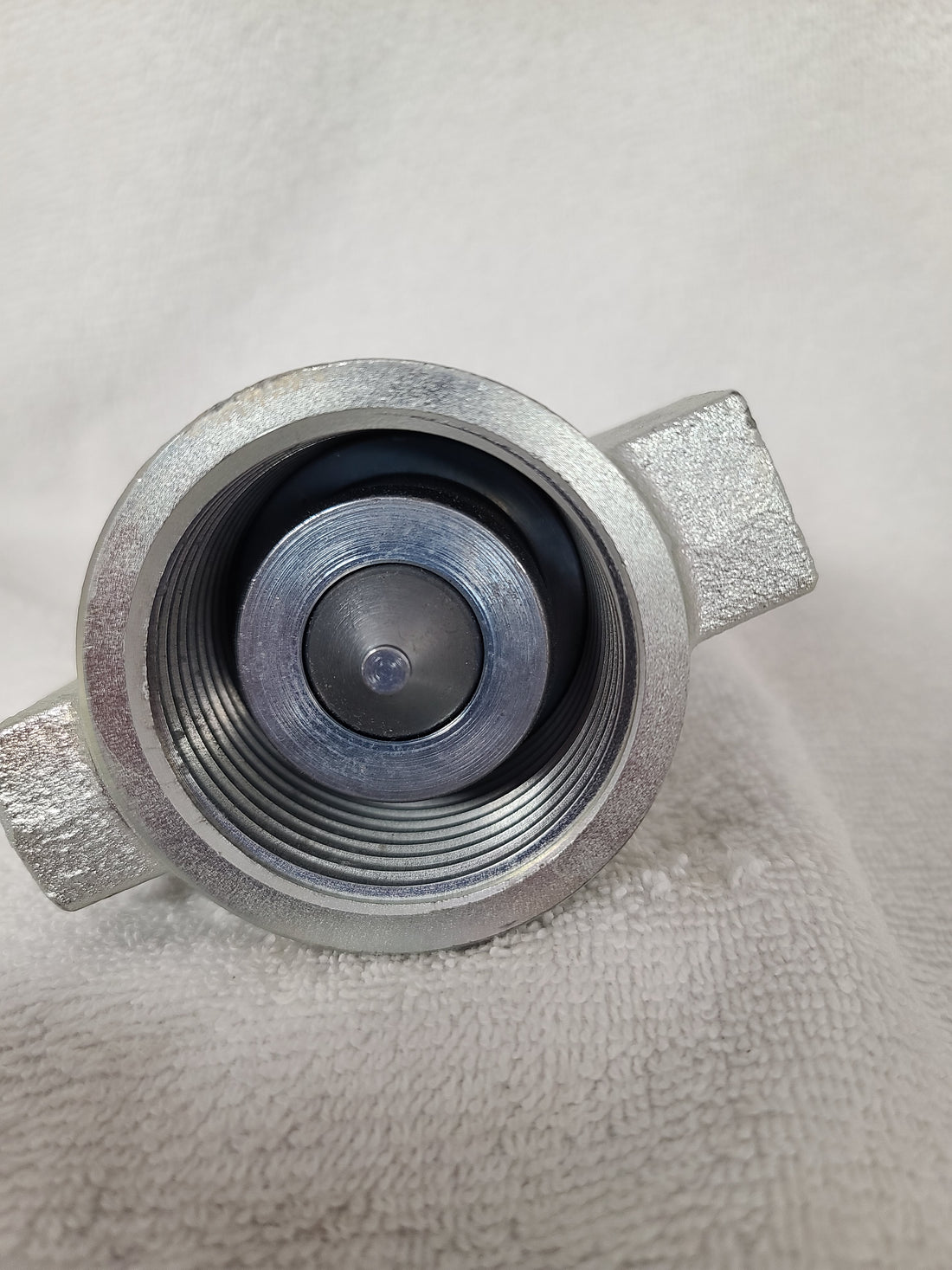 8wsf8-dixon-1-steel-ws-series-high-pressure-coupler-1-11-1-2-nptf-thread
