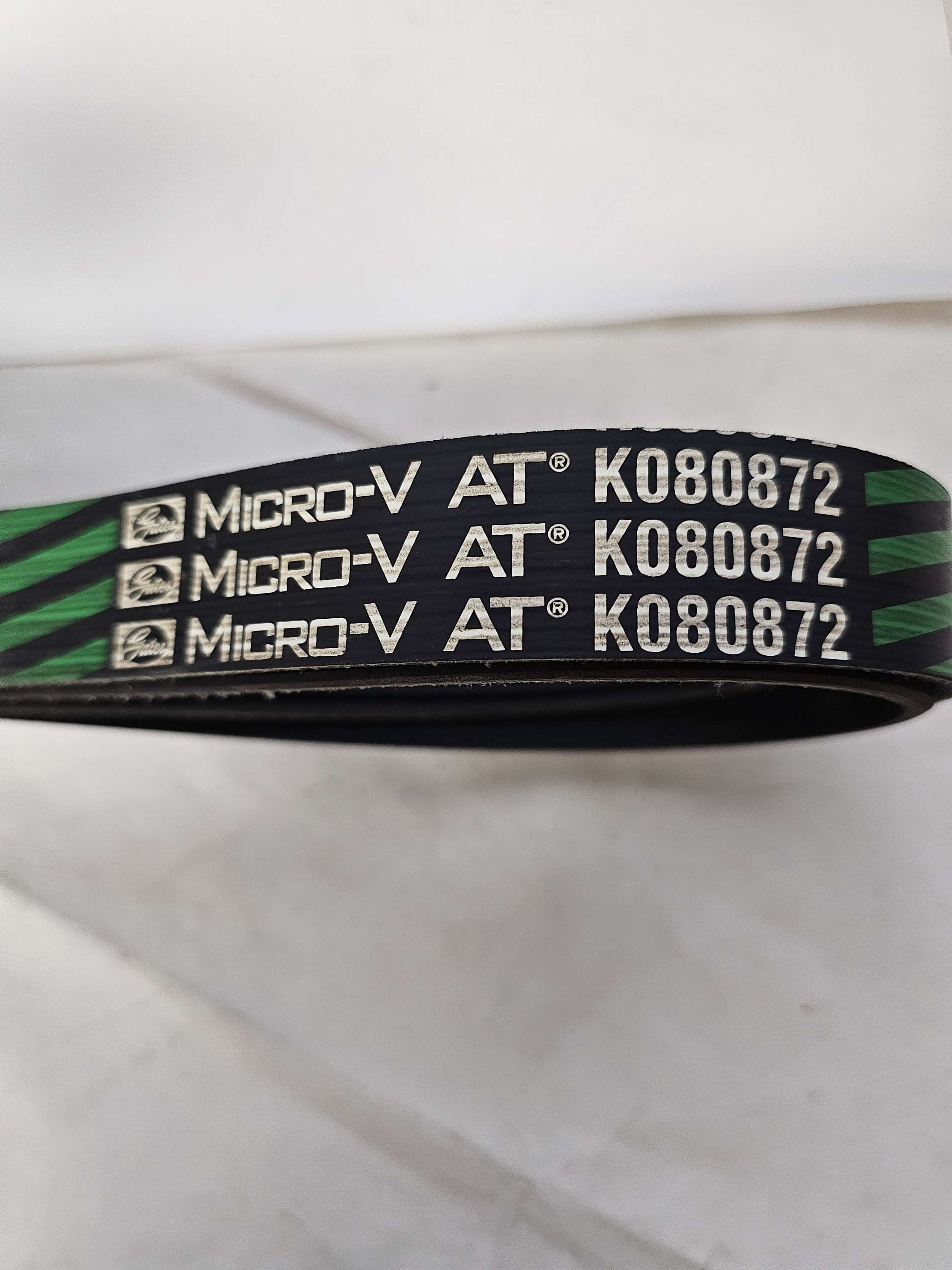 K080872 Gates Micro-V Serpentine Belt, 8 Rib, 87-13/16 L, 1-1/16 Top Width