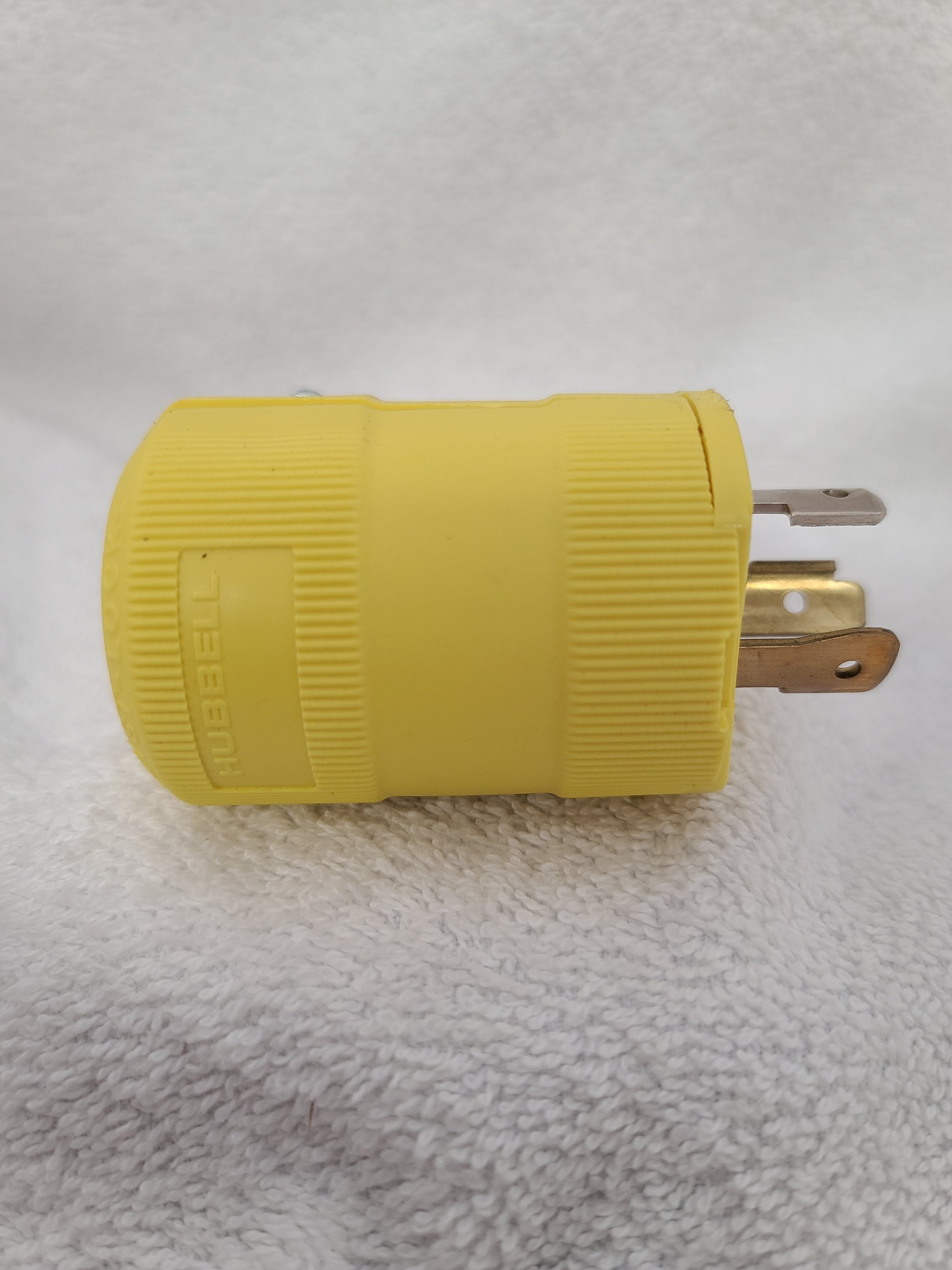 HBL2311VY -Hubbell Twist lock Plug