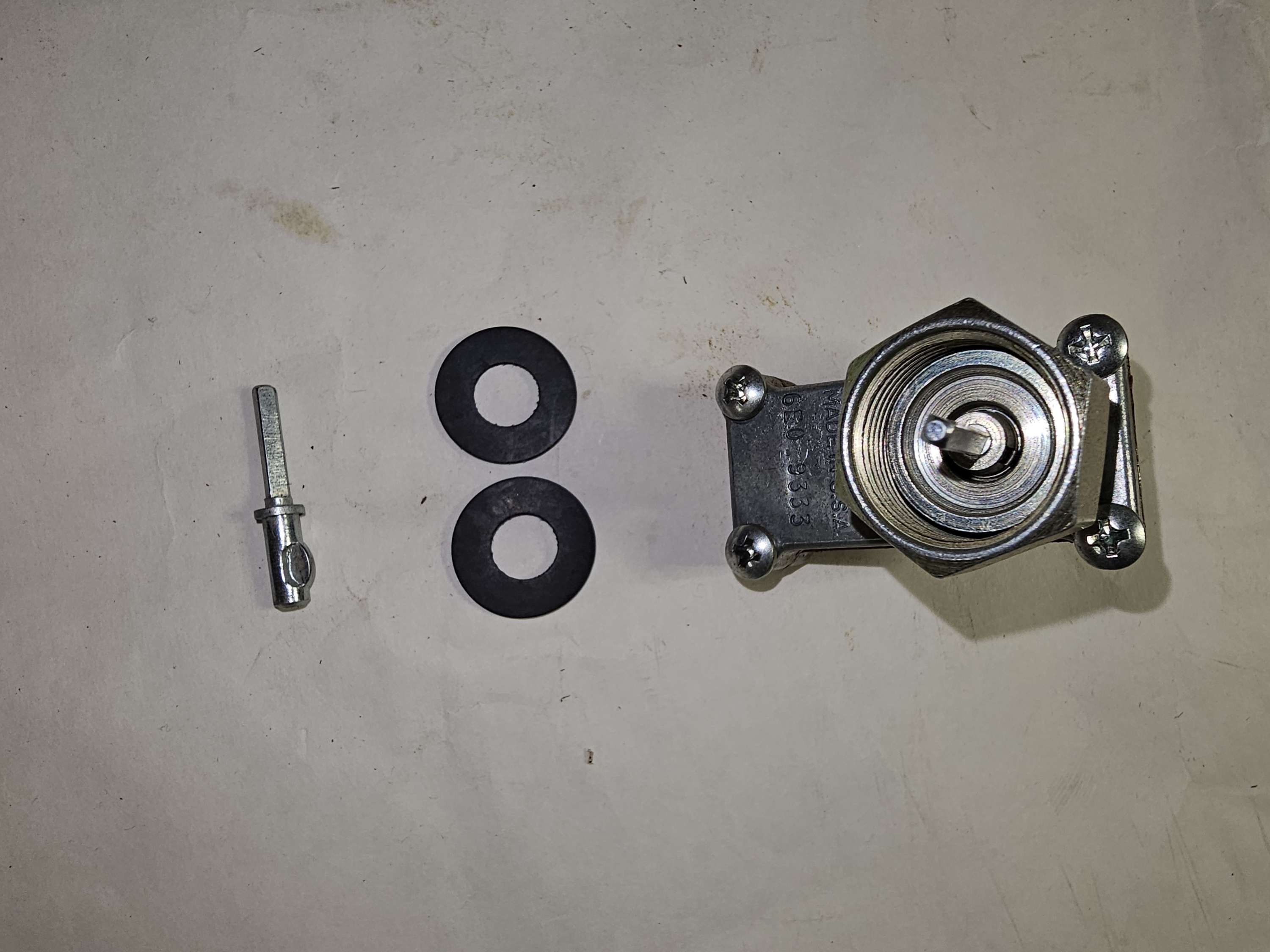 492743C91 Sensor Adapt International Truck Repair Part