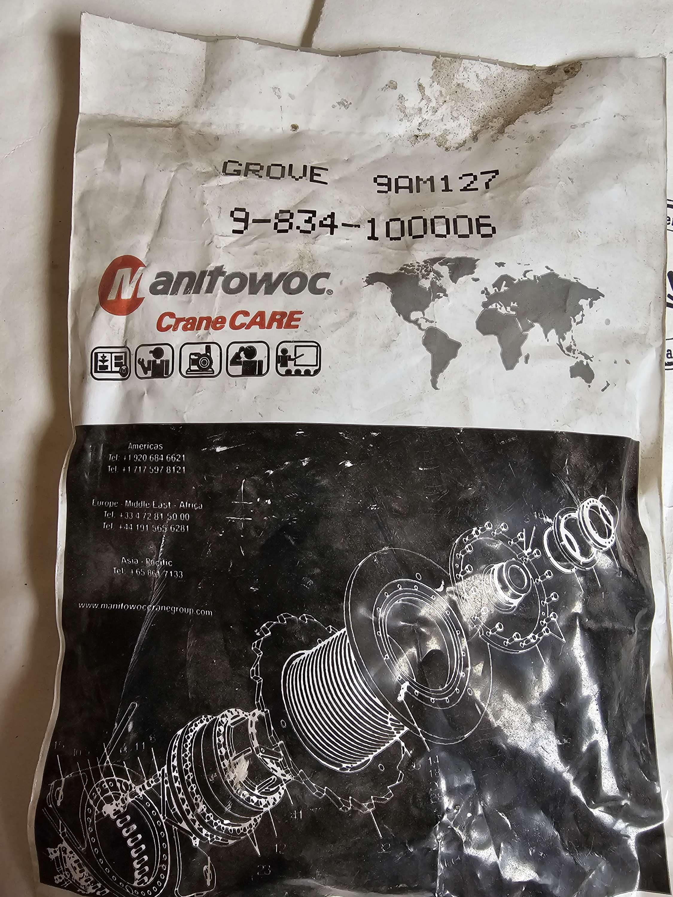 9-834-100006 Clip Grove Manitowoc